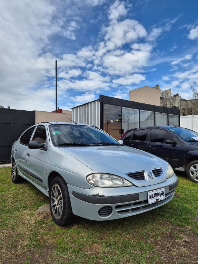 Renault Megane Tric  Expresion TD — foto 8